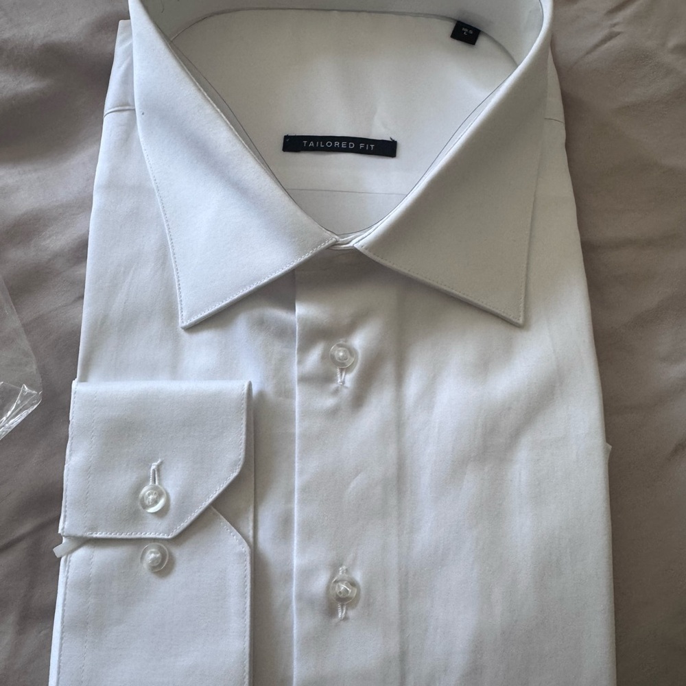 Elegant White Tailored Fit Dress Shirt